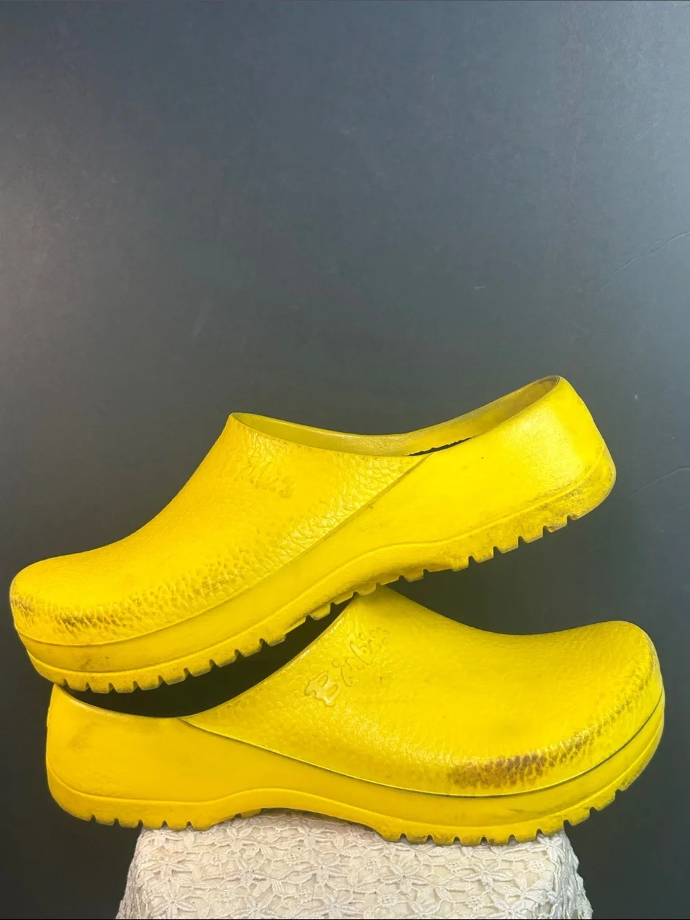BiBi vibrant yellow